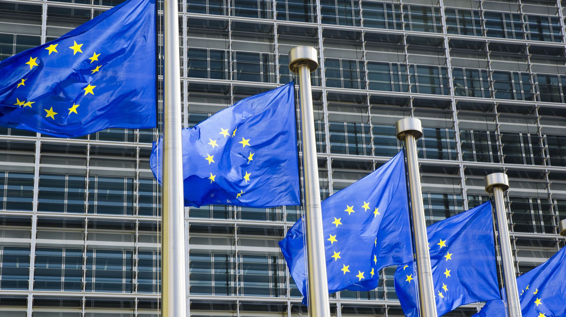 Giá vàng giảm sâu sau quyết định giữ nguyên lãi suất của ECB