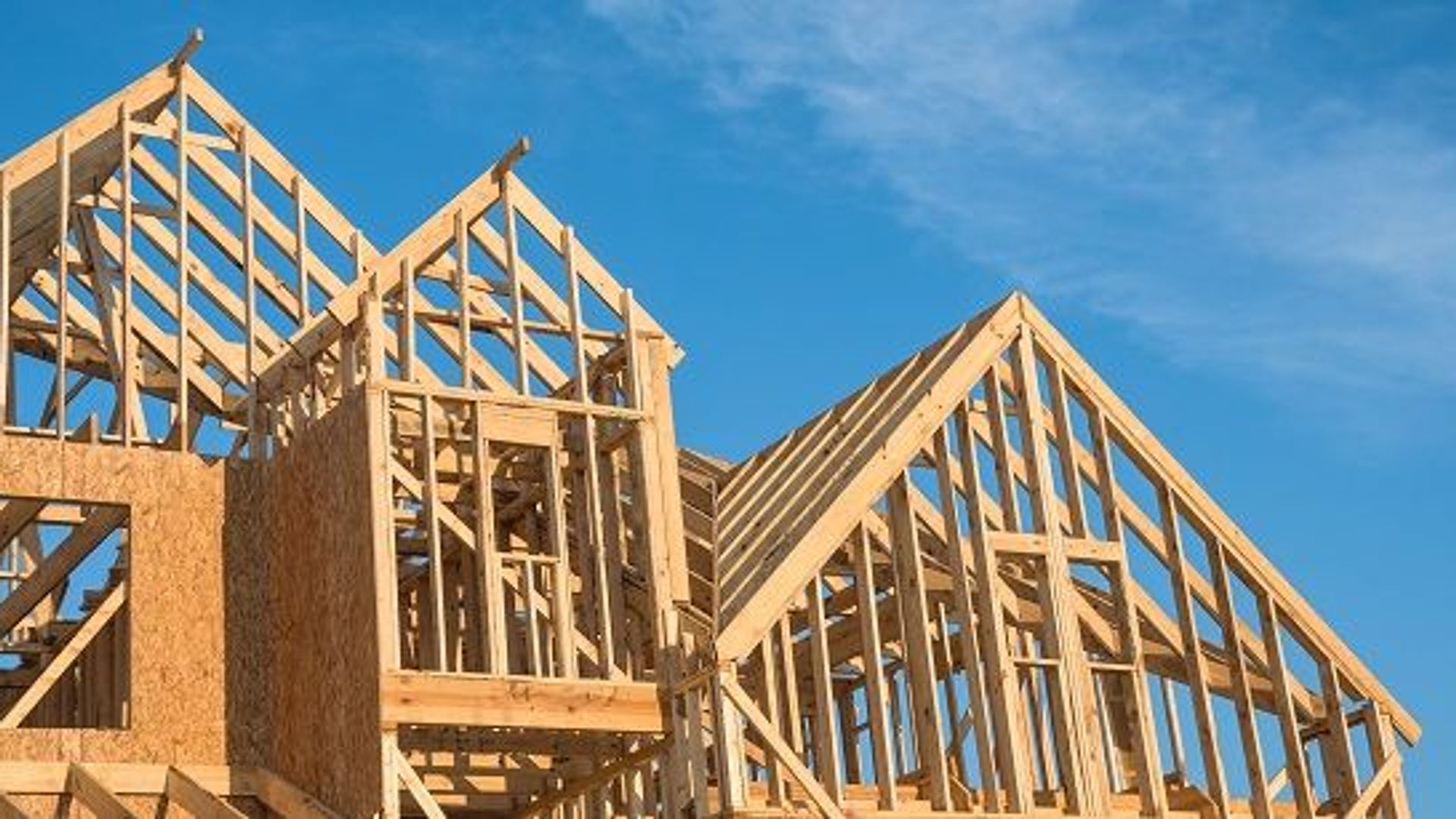 Giá vàng lao dốc khi xây dựng nhà ở Mỹ tăng 10,8% trong tháng 3