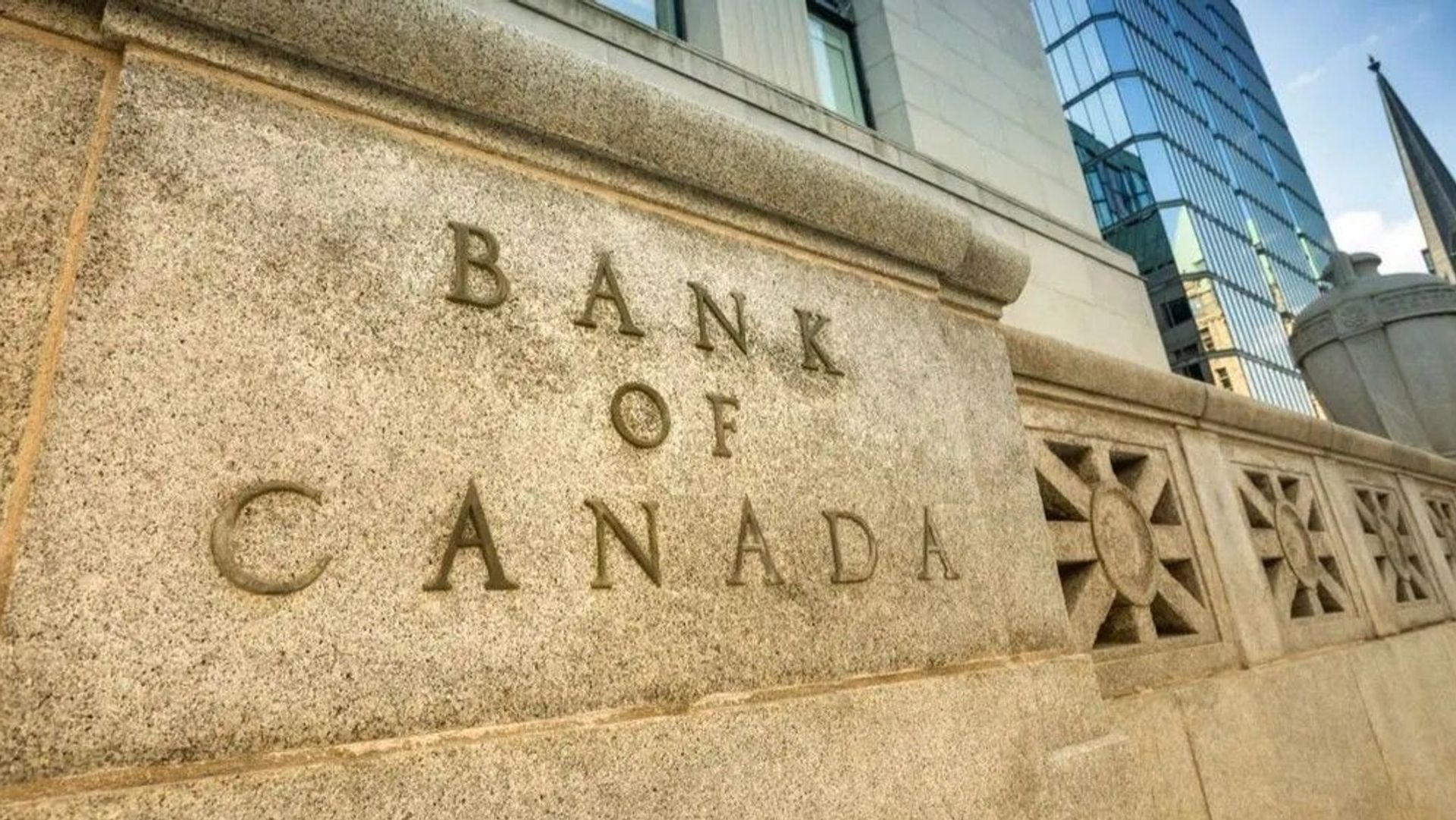 Giá vàng giữ vững khi Ngân hàng Canada giữ nguyên lãi suất